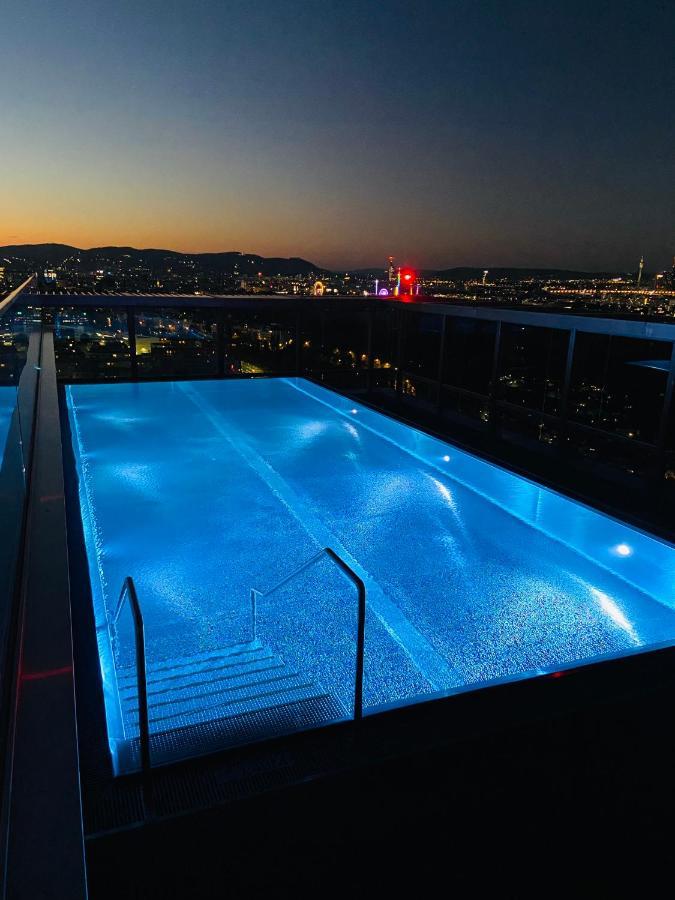 New Luxury Apartment Overlooking Wien Eksteriør billede
